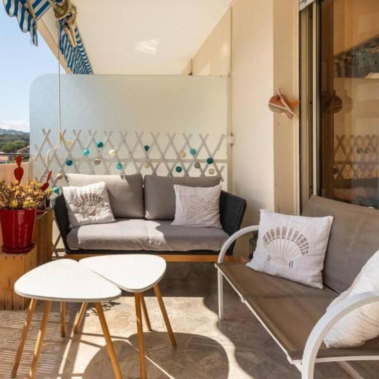 Bel appartement avec terrasse, piscine, parking privé et club de tennis, padel en sus - Appartement 1 Chambre - 12