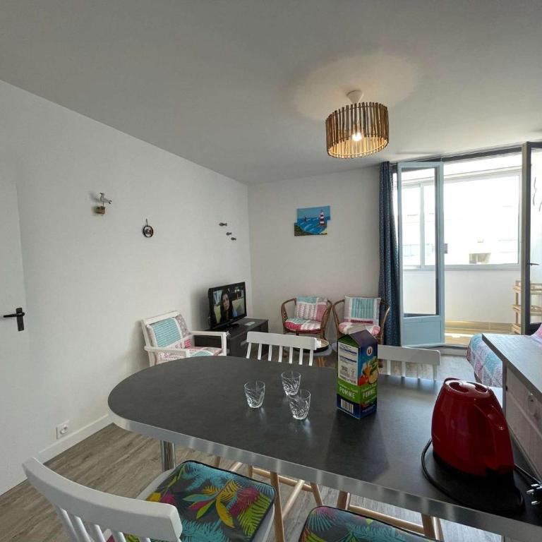 SH210-37D - Appart 2 pièces 4 couchages - SAINT HILAIRE DE RIEZ - One-Bedroom Apartment with Balcony - 2