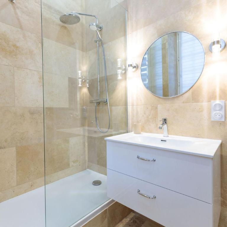 Saint Henry Vue Mer by Halldis - Apartment - 26