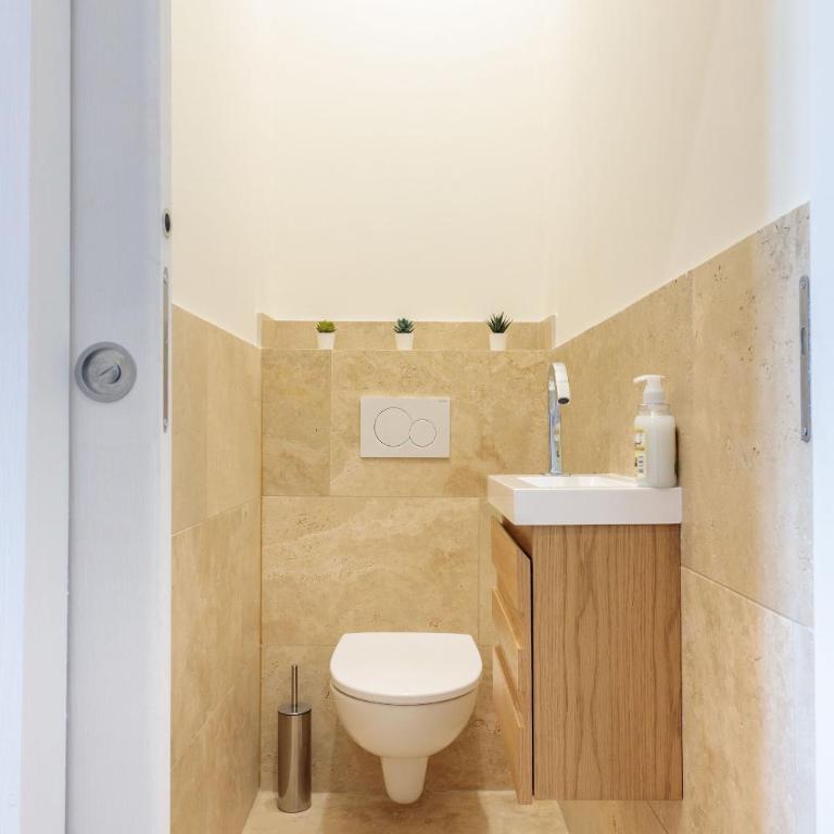 Saint Henry Vue Mer by Halldis - Apartment - 22