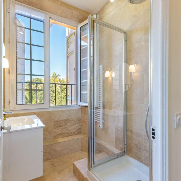 Saint Henry Vue Mer by Halldis - Apartment - 4