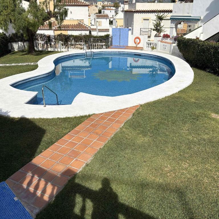 SHR011 Stylish Retreat near Burriana Beach - Apartment - 2