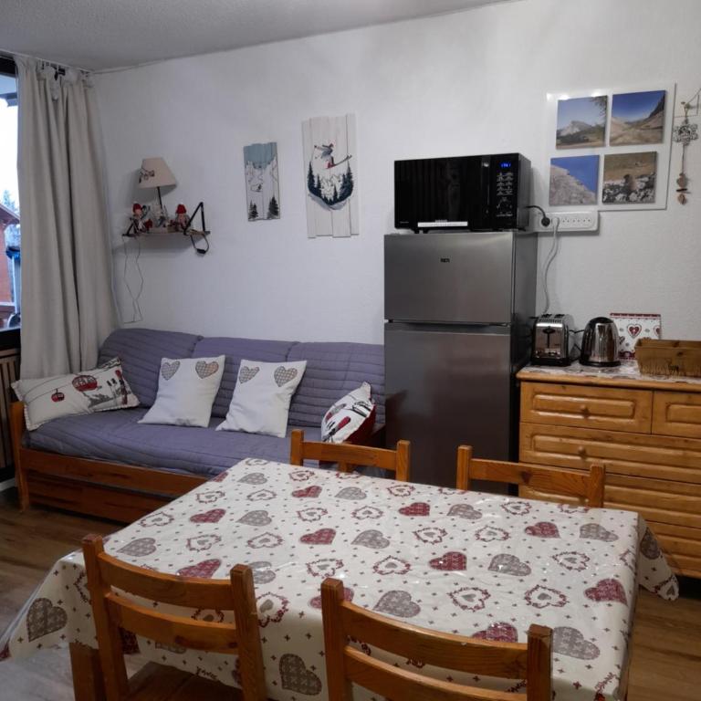 appartement 4 à 6 personnes la Joue du Loup - Appartement 1 Chambre avec Balcon et Vue sur les Montagnes - 1
