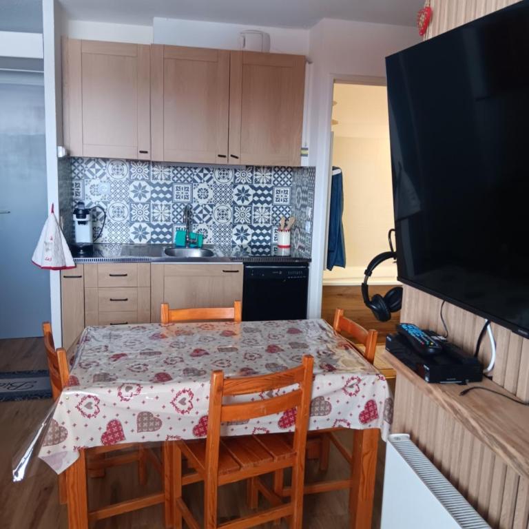 appartement 4 à 6 personnes la Joue du Loup - Appartement 1 Chambre avec Balcon et Vue sur les Montagnes - 3