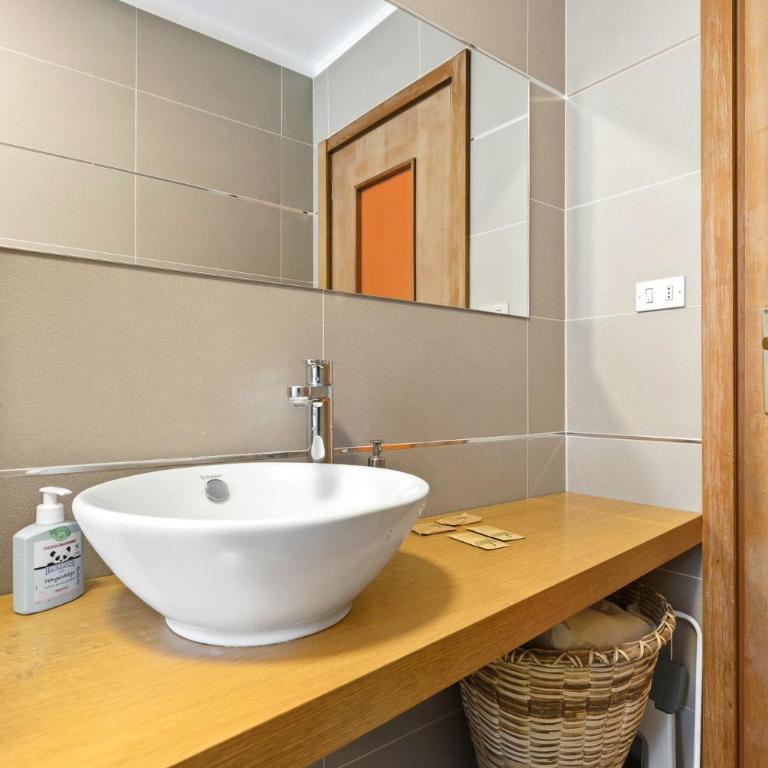 Hostdomus - La Casa Del Cuore - Appartamento con 1 Camera da Letto con Vista - 21