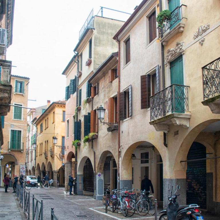 GuestHost - Elegant Apartment in Center of Padua - Appartamento con 2 Camere da Letto - 5