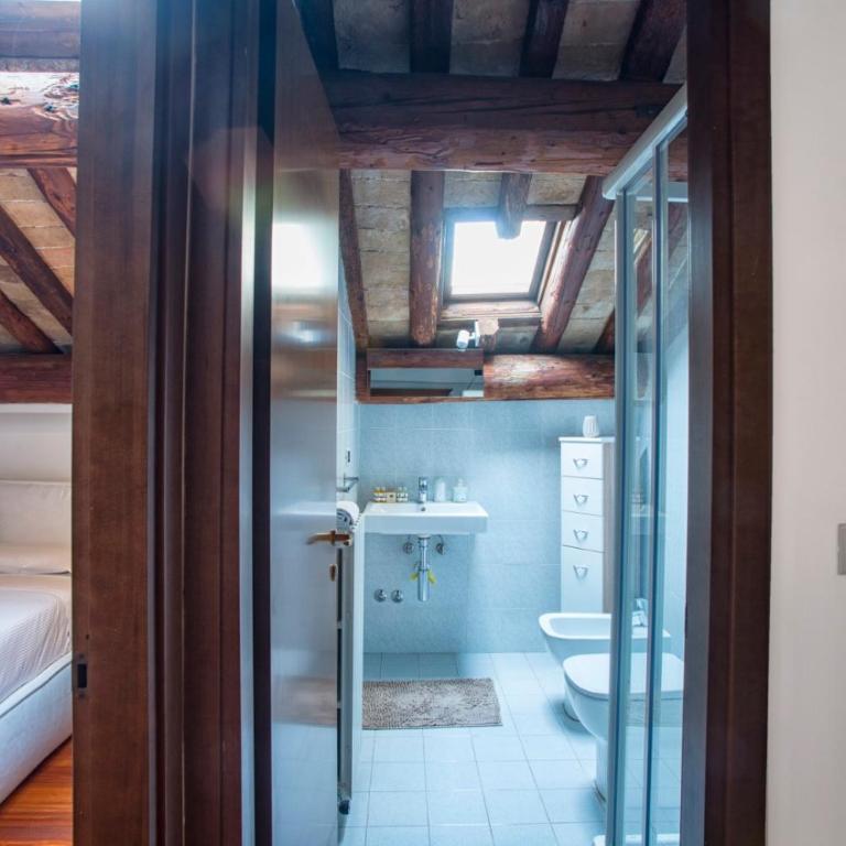 GuestHost - Elegant Apartment in Center of Padua - Appartamento con 2 Camere da Letto - 27