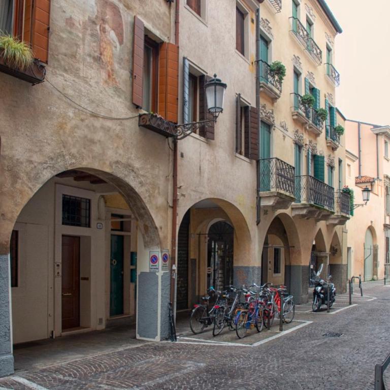 GuestHost - Elegant Apartment in Center of Padua - Appartamento con 2 Camere da Letto - 29