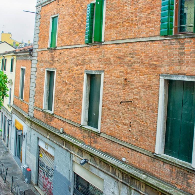 GuestHost - Elegant Apartment in Center of Padua - Appartamento con 2 Camere da Letto - 31