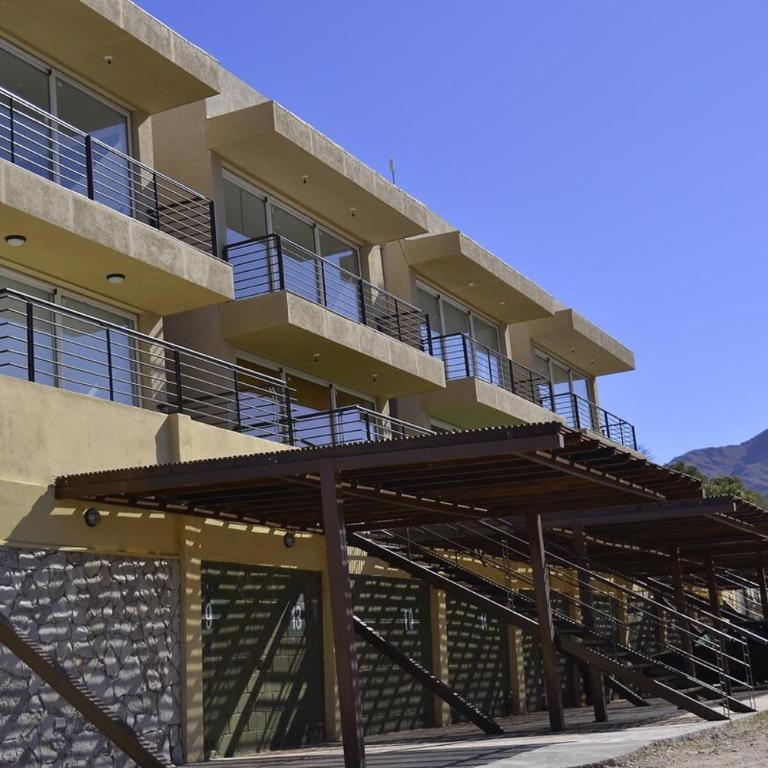 Departamento con hermosa vista en Altos del Lago - Apartamento de 2 dormitorios - 17