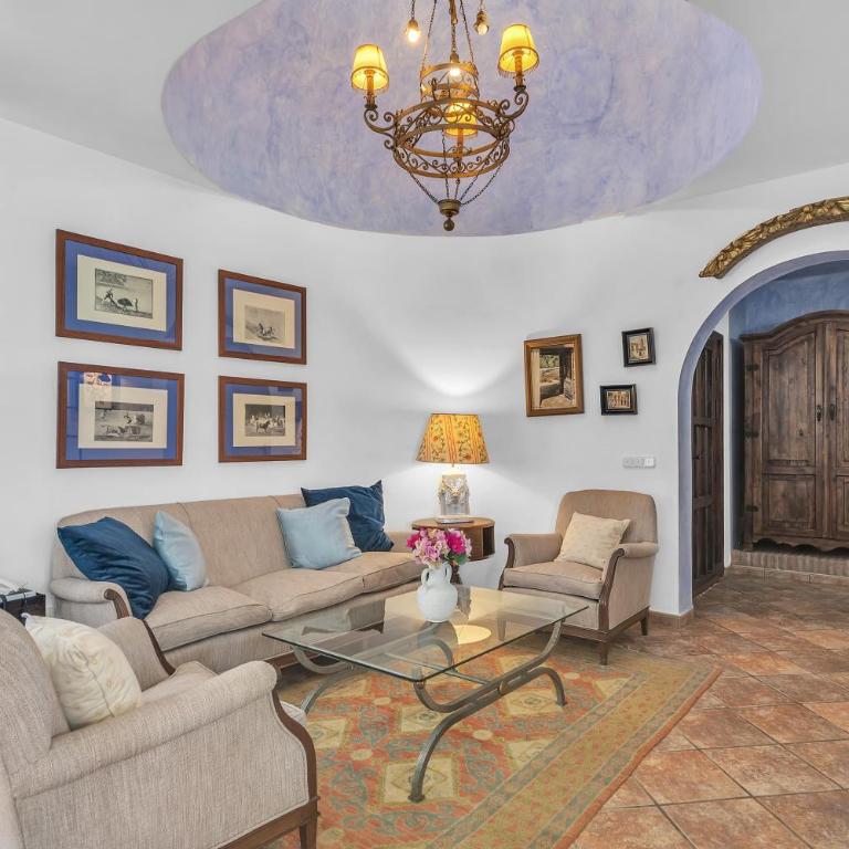 Villa Arin - Beachside Family Home by Finest Rentals - Villa Superior - 3