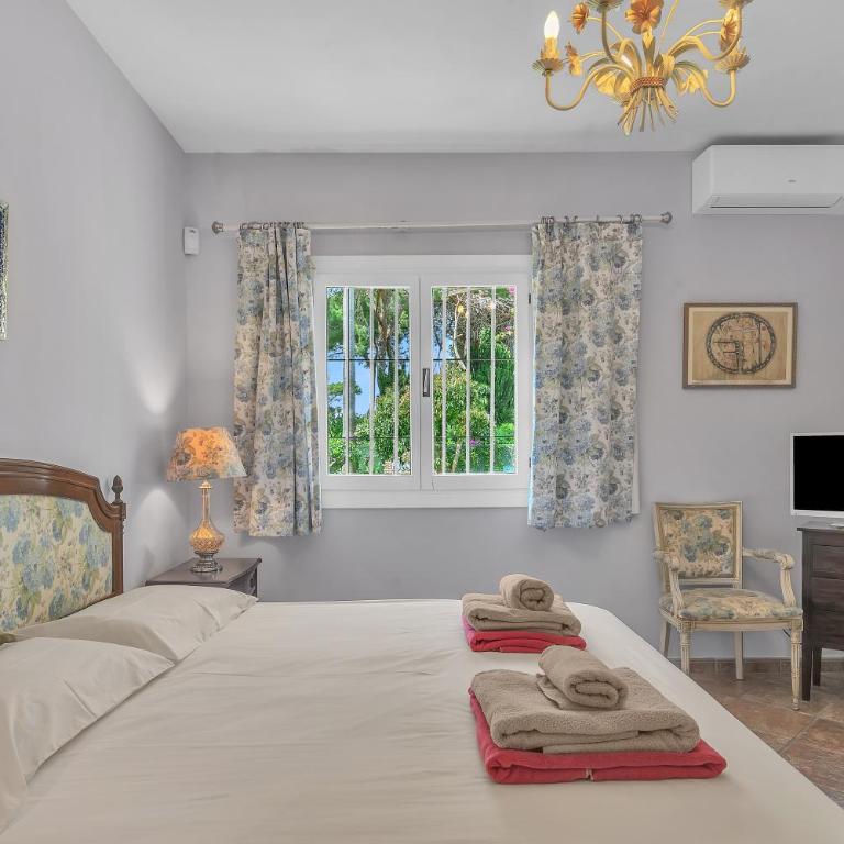 Villa Arin - Beachside Family Home by Finest Rentals - Villa Superior - 9
