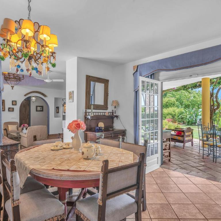 Villa Arin - Beachside Family Home by Finest Rentals - Villa Superior - 32