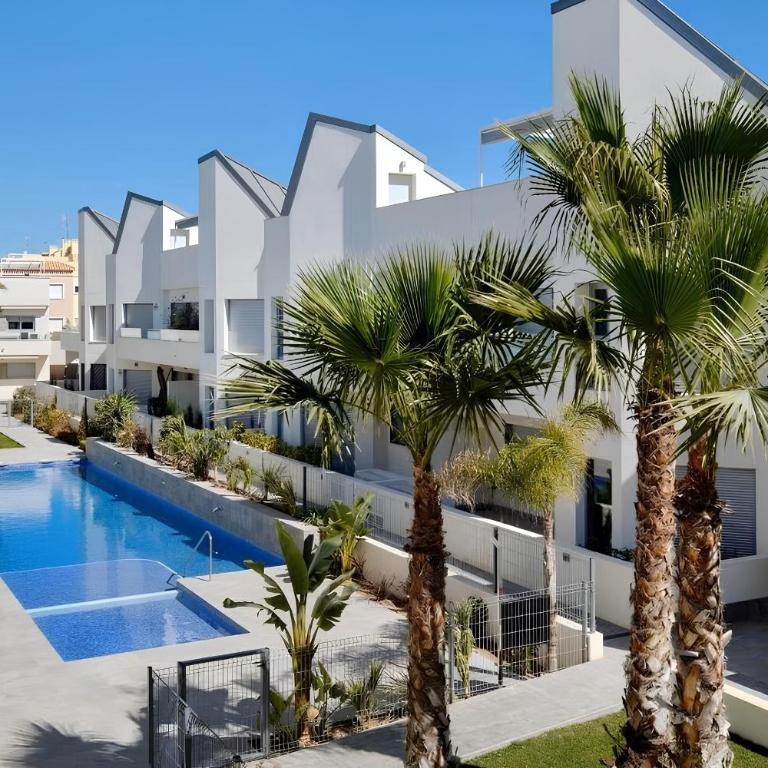 Villa Amalia - Three-Bedroom Villa - 1