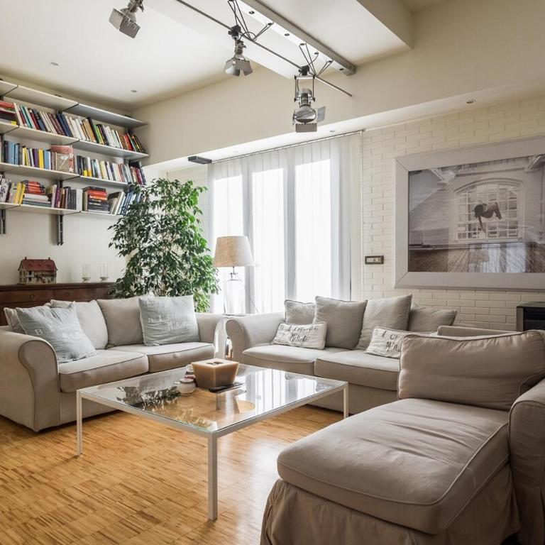 Porta Santo Stefano Apartment - Two-Bedroom Apartment - 16