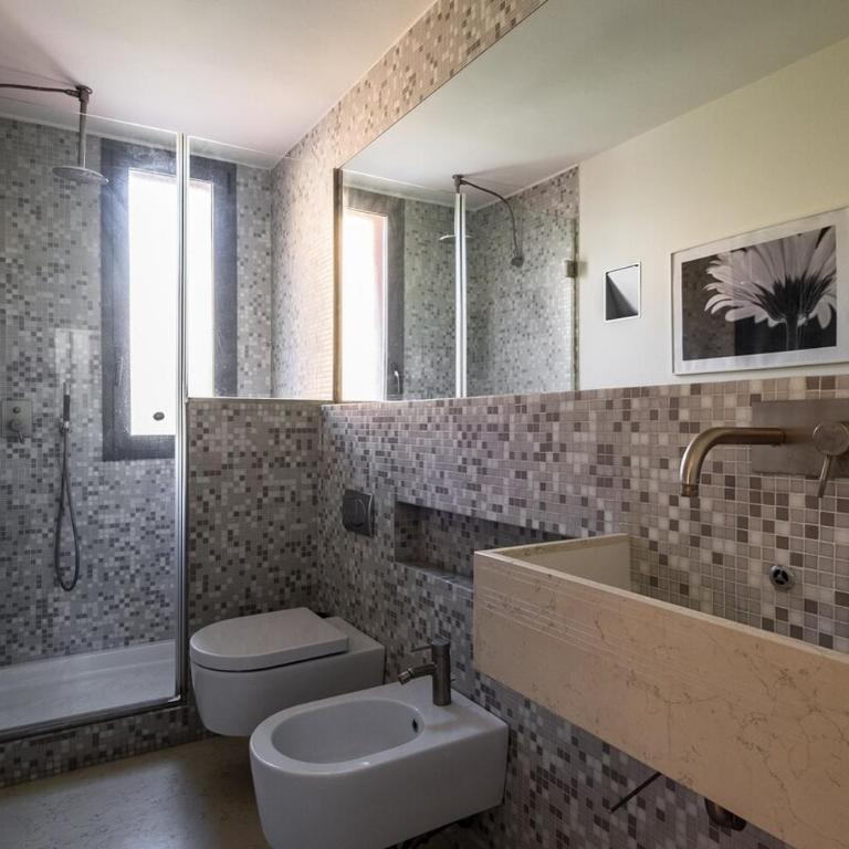 Porta Santo Stefano Apartment - Two-Bedroom Apartment - 26