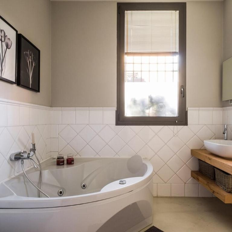 Porta Santo Stefano Apartment - Two-Bedroom Apartment - 32
