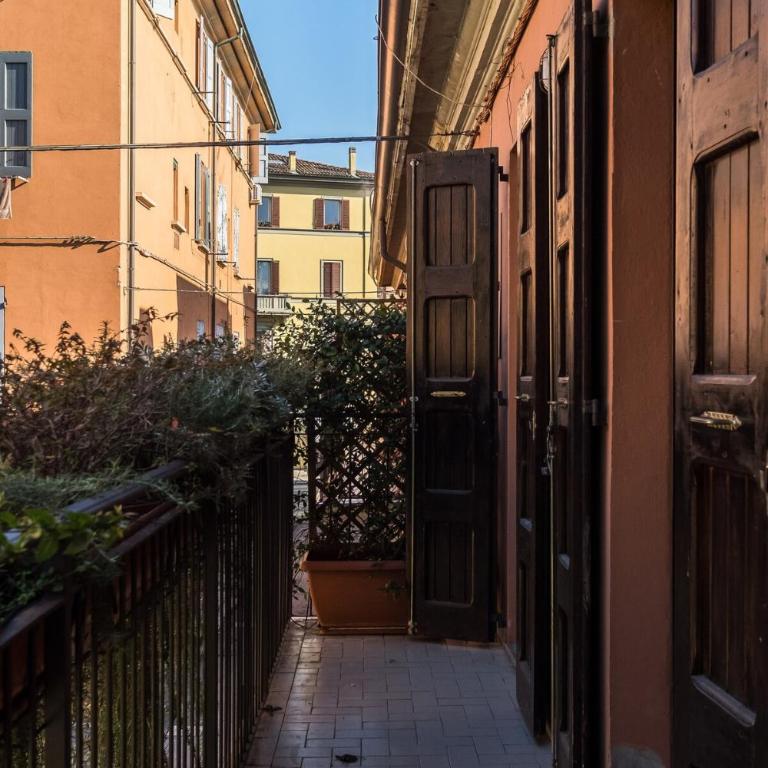 Porta Santo Stefano Apartment - Two-Bedroom Apartment - 34