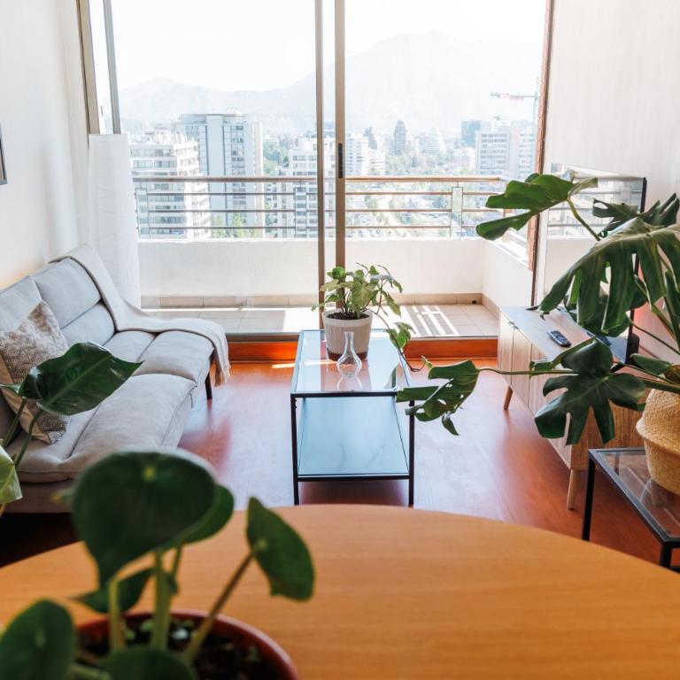 Las Condes Skyline View of Cerro Manquehue - One-Bedroom Apartment - 3