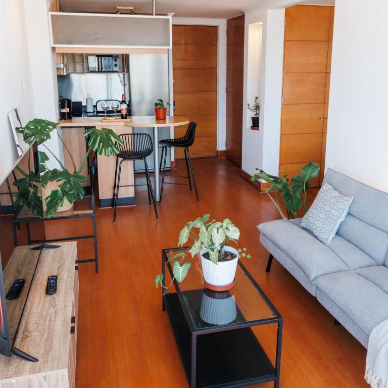 Las Condes Skyline View of Cerro Manquehue - One-Bedroom Apartment - 2