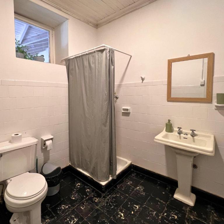 Silvestre Hostel - Triple Room with Private Bathroom - 7