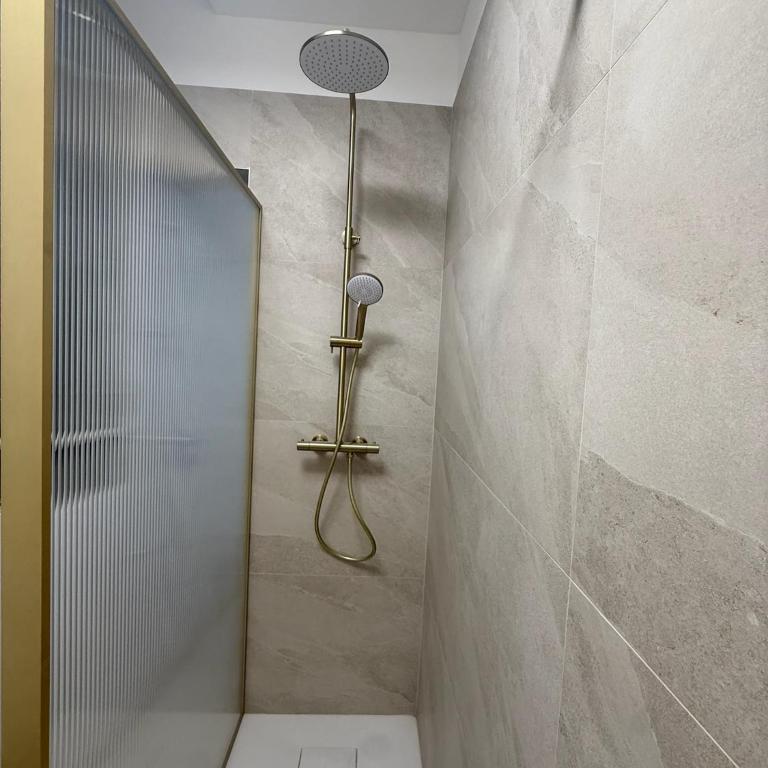 Newly Renovated 2BR Near Bocconi & Metro - Two-Bedroom House - 23