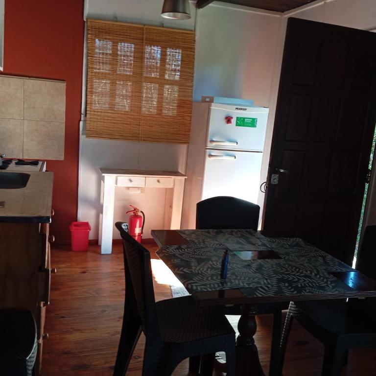 cabaña los cardenales a 5' termas del guaychu - Casa con 1 dormitorio - 4