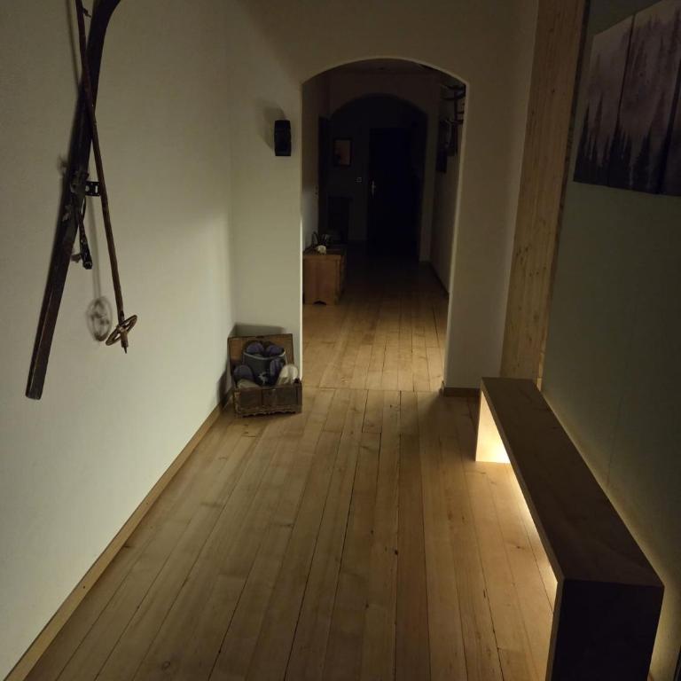 Chasa Bellavista - Apartment mit 3 Schlafzimmern und Balkon - 6