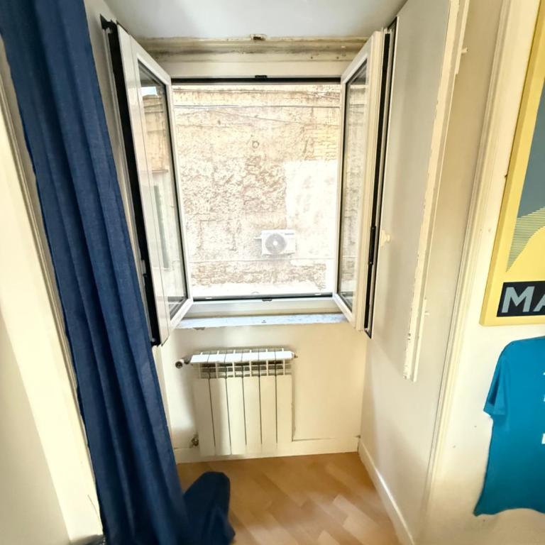 Plebiscito Charme Rooms - Camera Matrimoniale con Bagno in Comune - 2