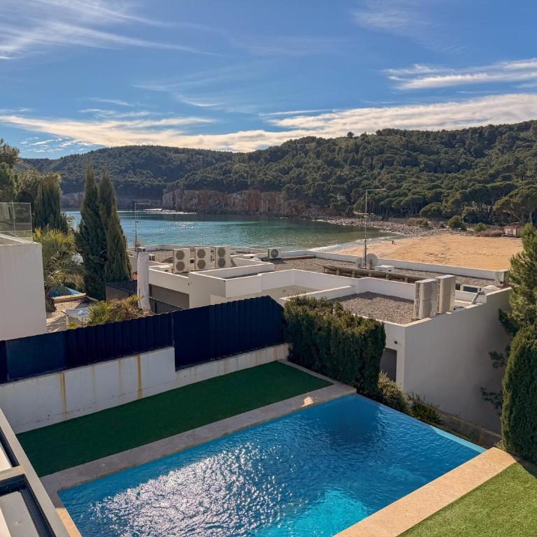 Luxury Villa Cala Montgó, Private Pool and Direct Beach Access - Casa Deluxe de 4 dormitorios - Frente al mar - 3