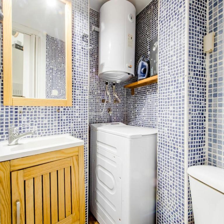 Private Apartment in La Latina - One-Bedroom Apartment - 13