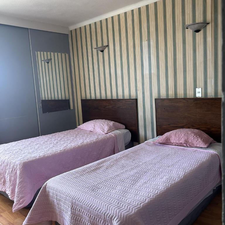 Hotel Capri - Standard Family Room - 12