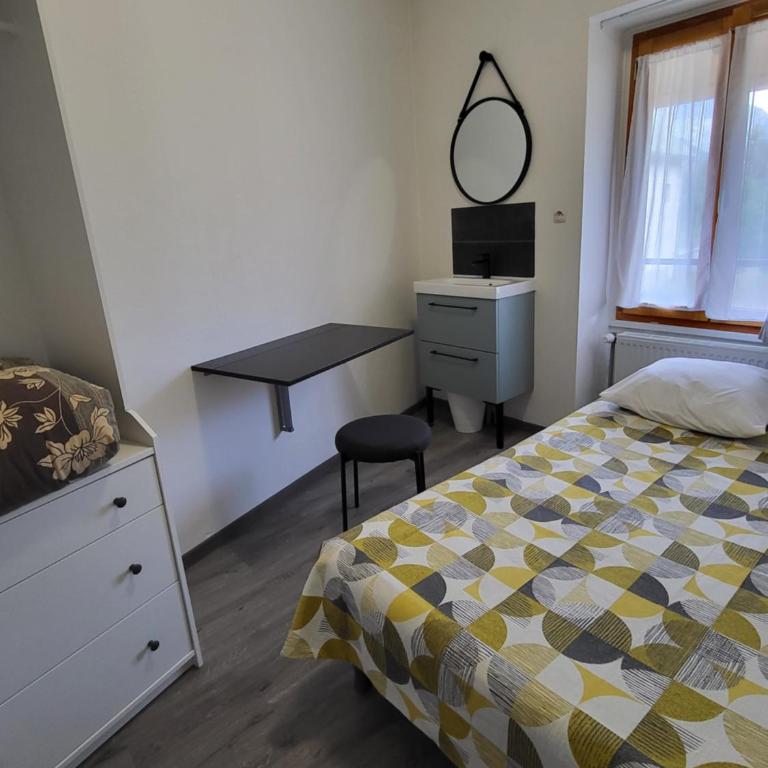 La Marmotte De La Meije - Chambre Double Standard avec Salle de Bains Commune - 4