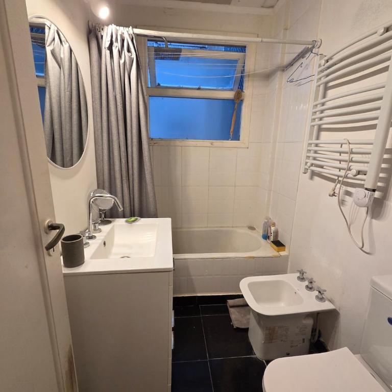 Ambiente en zona Playa Torreón y Guemes - Apartamento de 1 dormitorio - 3