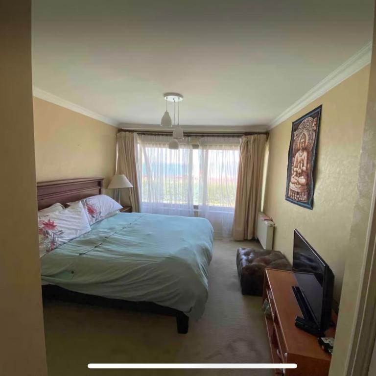 Amplio departamente a metro de la playa Pucon - Three-Bedroom Apartment - 2