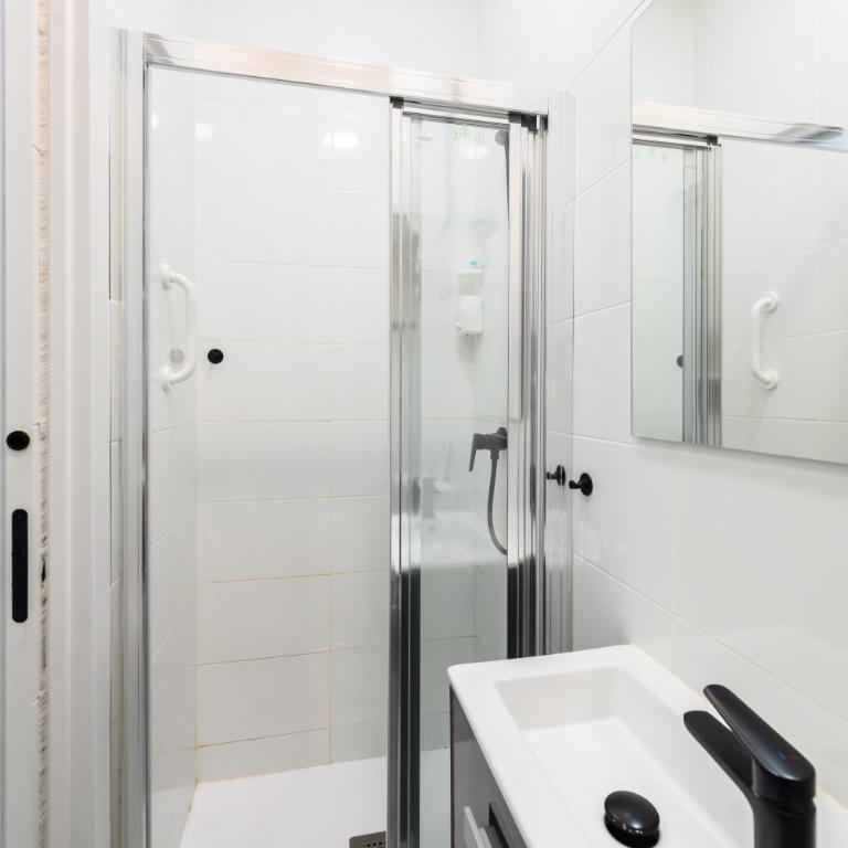 ROB20E - Acogedor piso en Puente de Vallecas, Madrid - Alquiler temporal - Apartamento de 2 dormitorios - 7