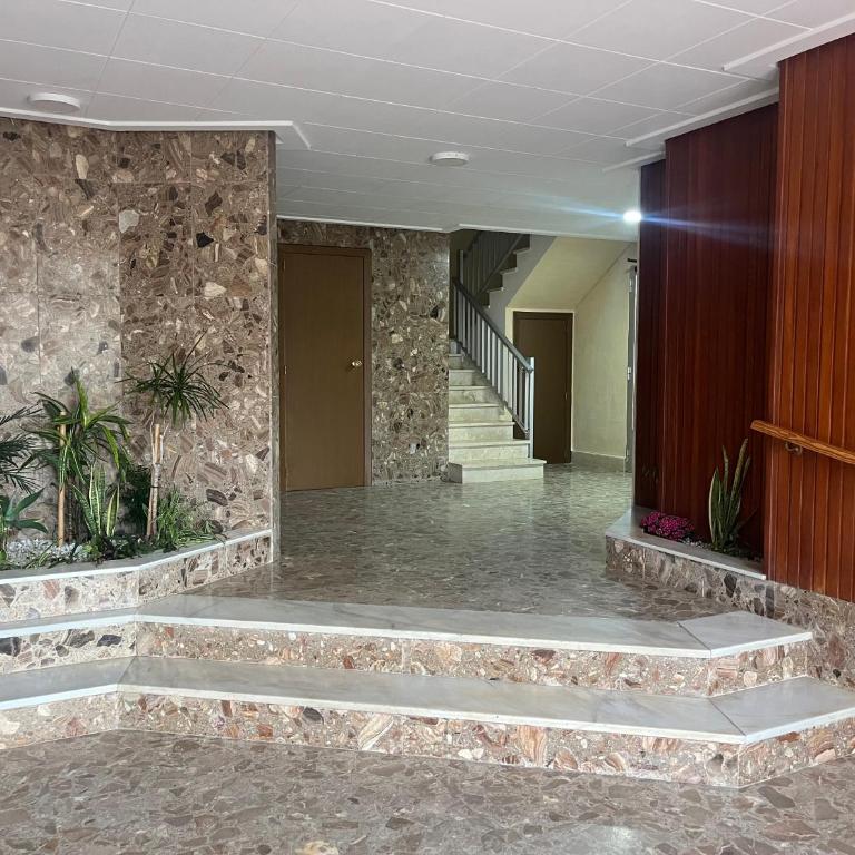 Apartamento tranquilo y luminoso junto al mar - Two-Bedroom Apartment with Balcony and Sea View - 24