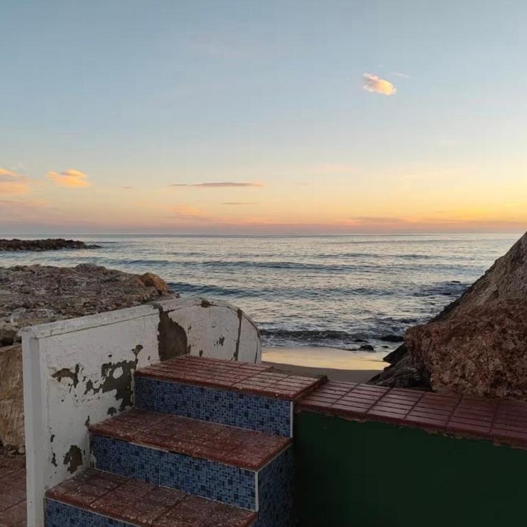 Apartamento tranquilo y luminoso junto al mar - Two-Bedroom Apartment with Balcony and Sea View - 23