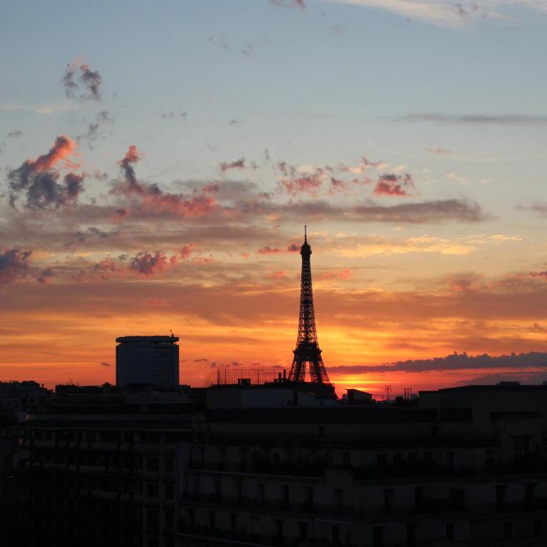 Petite Attique - avec vue sur la tour Eiffel - Appartement 1 Chambre - 16
