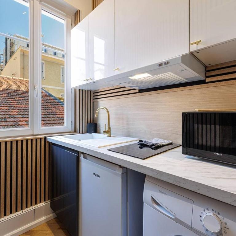Studio Cosy Mezzanine 2-4p Carré d'Or - Appartement 1 Chambre - 26