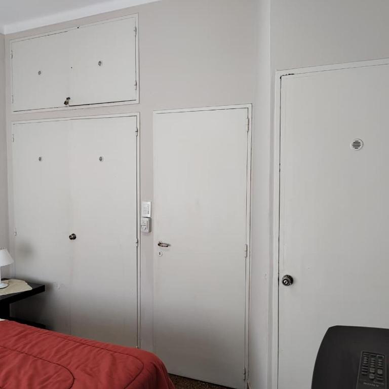 Depto ENTERO Amueblado a pasos del mar - Three-Bedroom Apartment - 17
