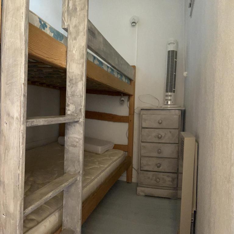 SANARY Studio couple 2 enfants 2 vélos VTC - Apartment mit 1 Schlafzimmer - 2