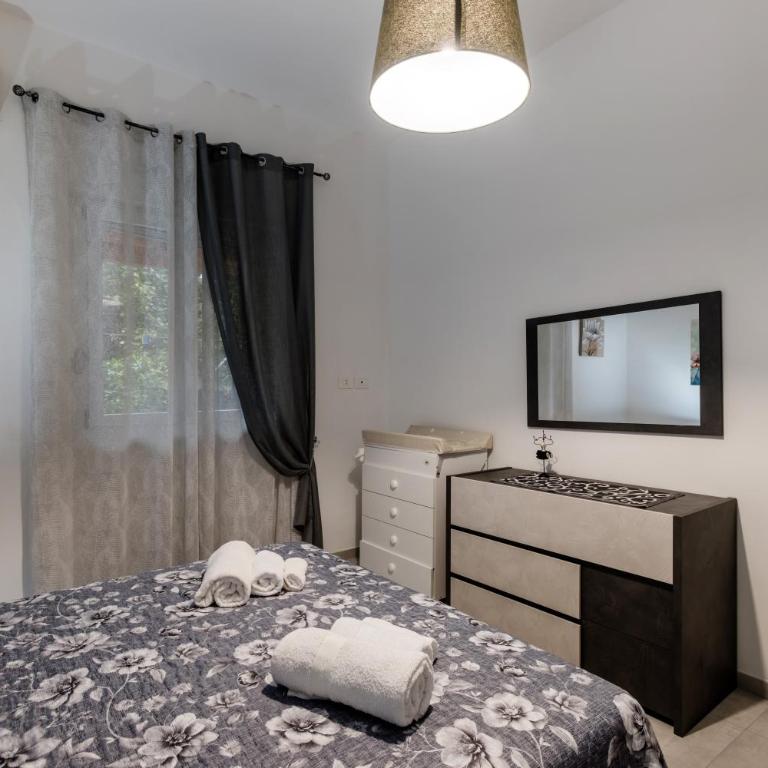 Piccola Eden - Two-Bedroom Apartment - 13