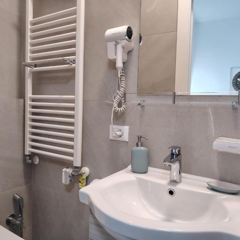 Bella Venezia Luxury Rooms - Camera Matrimoniale Deluxe con 1 Letto Supplementare - 23