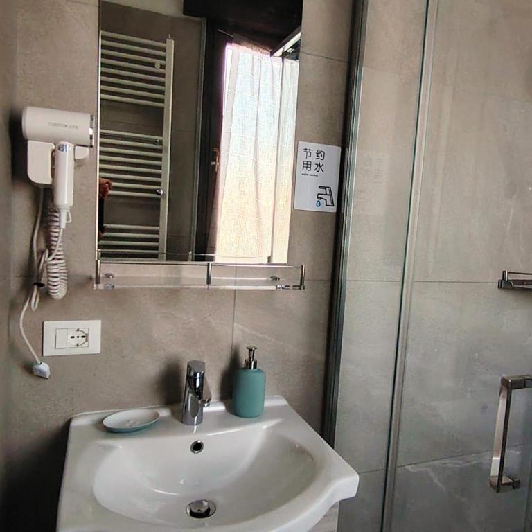 Bella Venezia Luxury Rooms - Camera Matrimoniale Deluxe con Balcone - 26