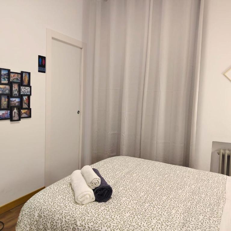 Bella Venezia Luxury Rooms - Camera Matrimoniale Deluxe con Balcone - 24