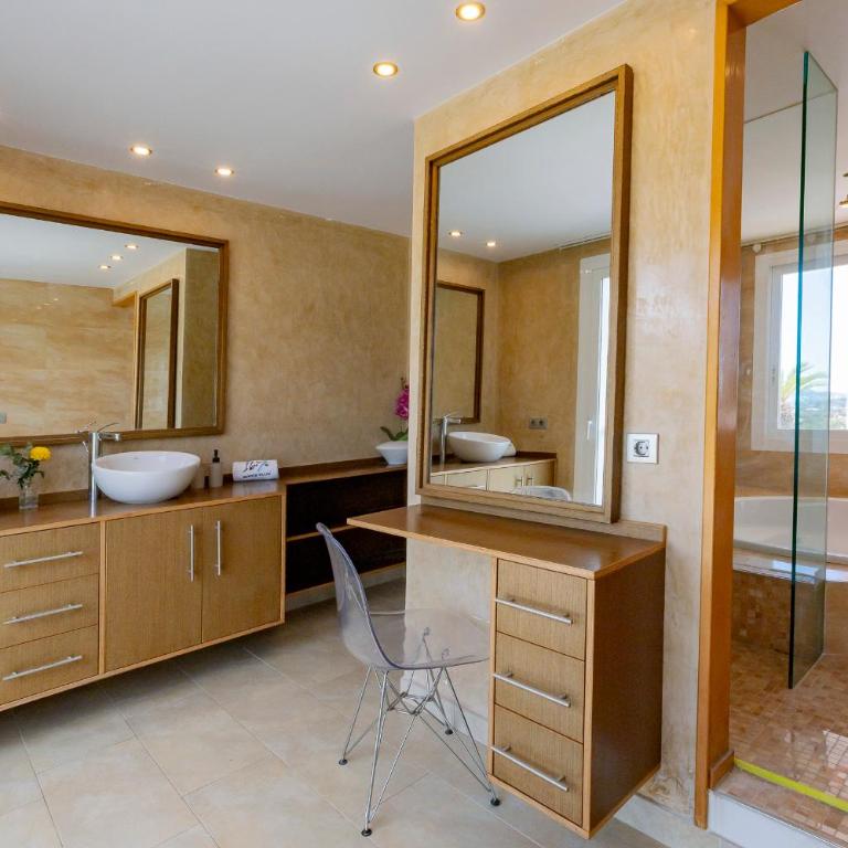 Villa near Ibiza Town sleeps 12,13 - Villa de 5 dormitorios - 27