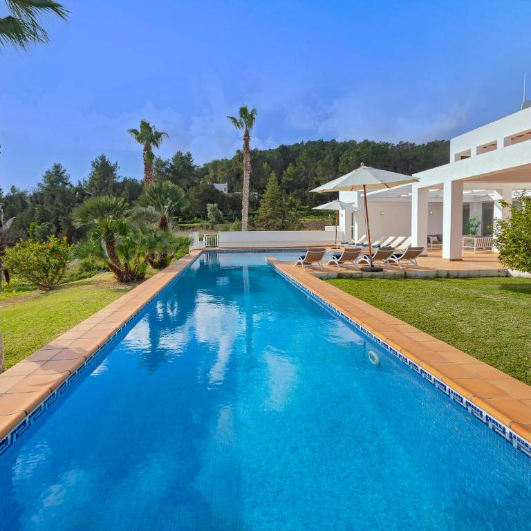Villa near Ibiza Town sleeps 12,13 - Villa de 5 dormitorios - 39