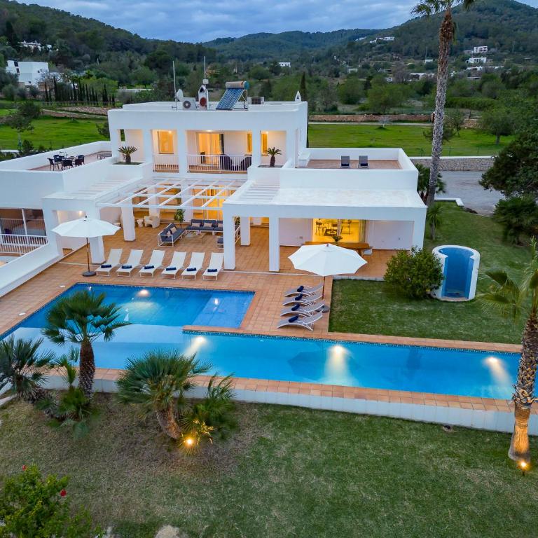 Villa near Ibiza Town sleeps 12,13 - Villa de 5 dormitorios - 47