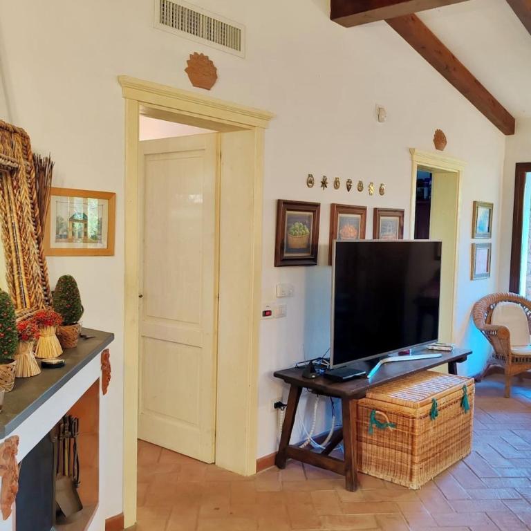 Charming Cottage with Private Garden near Nora & Chia - Villa - 24